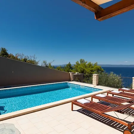 Seafront Endless View Villa