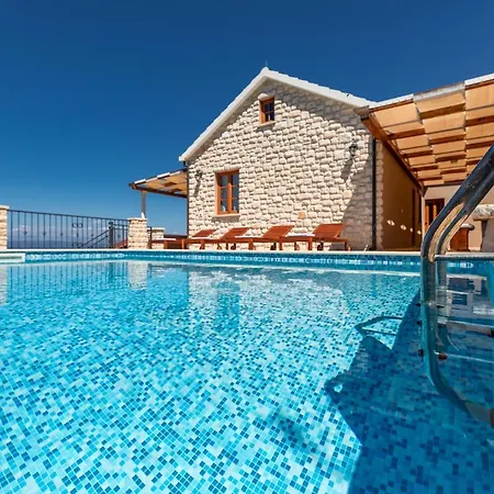 Villa Seafront Endless View *