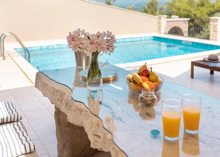 Seafront Endless View Willa *