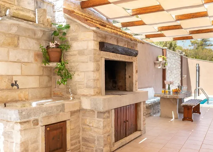 Seafront Endless View